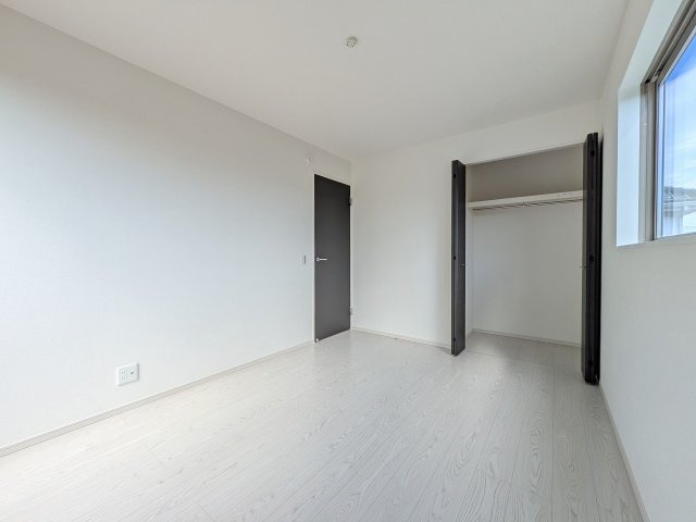 八王子市　めじろ台　新築一戸建て　７期の収納|～収納力の高いクローゼット完備～