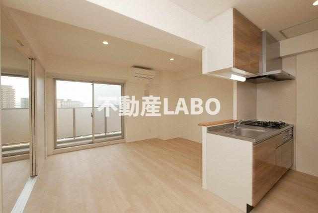 レジデンス朝潮橋の居間・リビング