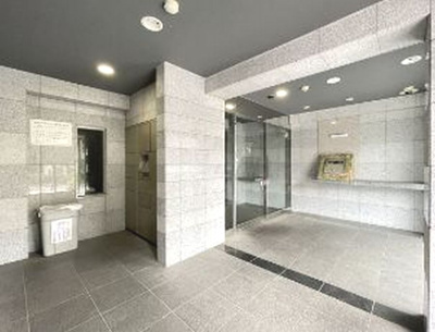 【ロビー】 | スカイコート練馬平和台 | 不在時にも大活躍の宅配ボックス完備(^^)/