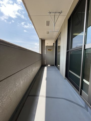 M・コンフォールのバルコニー