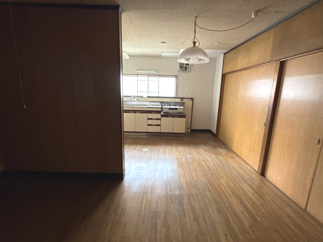 サクライビルの居間・リビング