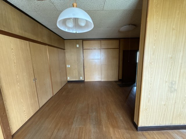 サクライビルの居間・リビング