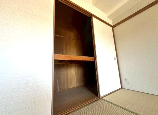 サンヒルズ松和花壇の収納