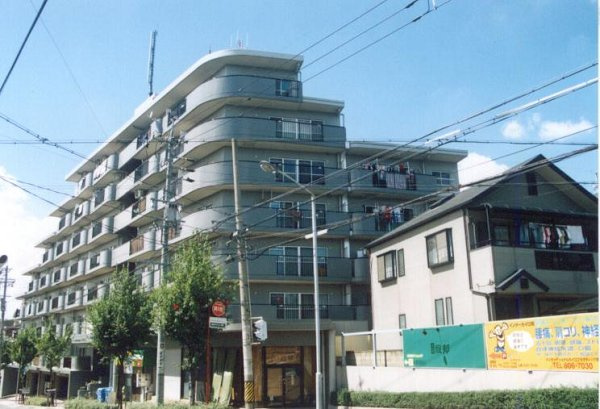 サンヒルズ松和花壇の外観