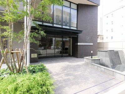 【エントランス】 | エステムコート新大阪Ⅺリンクス | 落ち着いたエントランスです