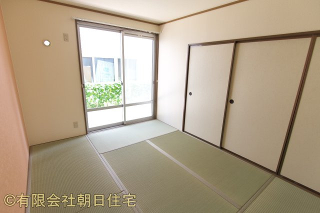 プレジール平山の和室