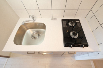 【キッチン】 |  エスリード新大阪ヴェルデ | お料理しやすいキッチンです