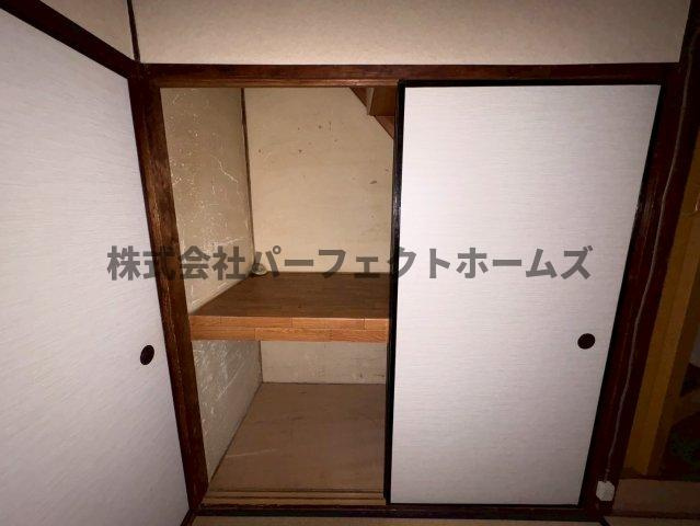 出口５丁目テラスハウスの収納|ちょっとした収納スペースも充実しています