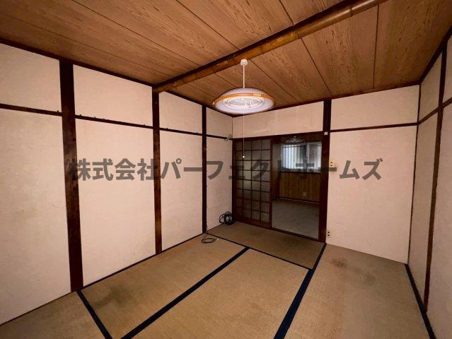 出口５丁目テラスハウスの和室|趣のある和室です