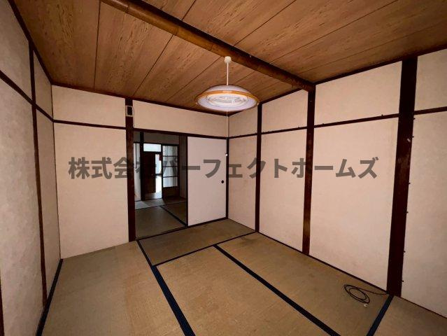 出口５丁目テラスハウスの和室|和室があれば、来客や子供用のスペースとして活躍します