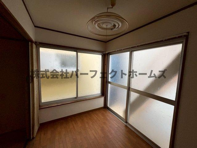 出口５丁目テラスハウスの洋室|洋室です