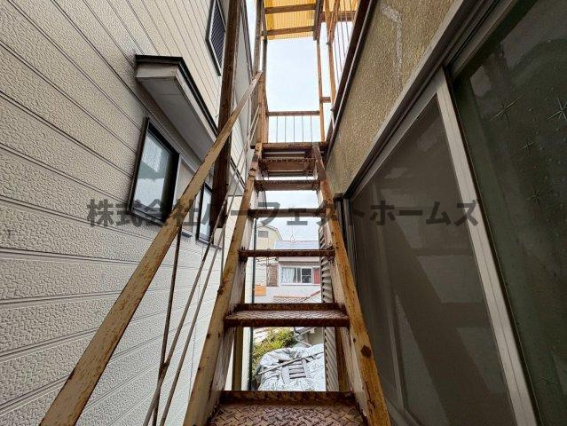 出口５丁目テラスハウスのバルコニー|陽当たり良好なバルコニーです