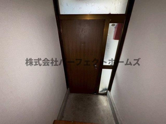 出口５丁目テラスハウスの玄関|ゆったりとした玄関です