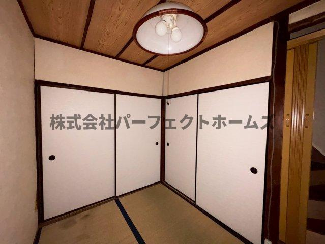 出口５丁目テラスハウスの和室|い草の香りが落ち着く素敵な和室です