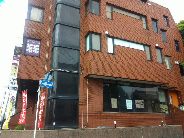 松戸市東平賀の店舗事務所の外観