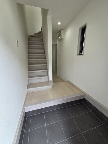 【玄関】 | 山科区勧修寺冷尻　中古戸建