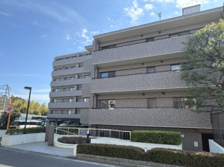 【外観】 | 鷺沼東パーク・ホームズ弐番館 | 外観の善し悪しは資産価値に大きな影響を与えます。管理の行き届いたこちらの物件はいかがでしょう。