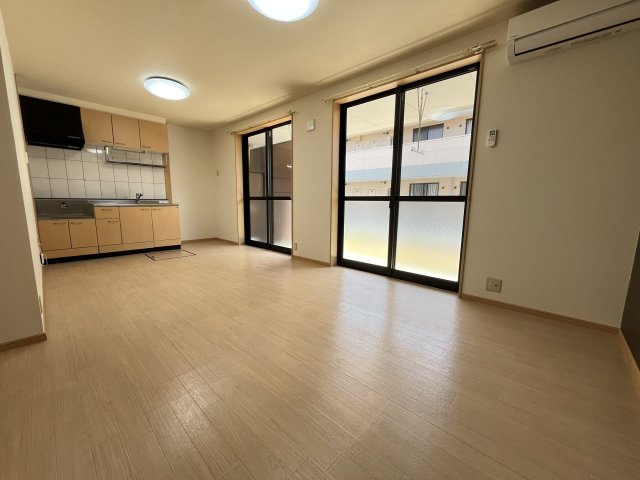 プレサスの居間・リビング