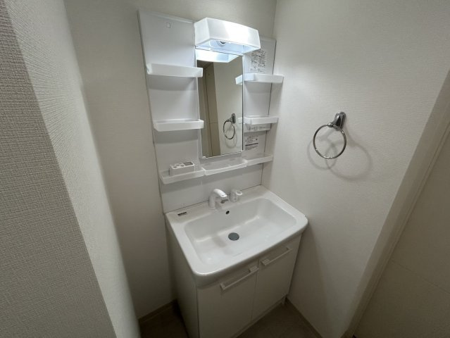 CASSIA福島駅前の洗面所