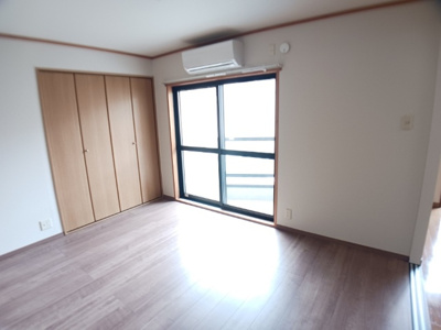 【寝室】 | シマダコーポレーション