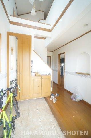 中古　千葉市緑区おゆみ野の玄関|＊当日ご案内可＊ご希望の物件まとめてご案内！弊社が掲載していない物件でもOK♪お気軽にご相談ください ♪お電話でのお問合わせがスムーズ♪