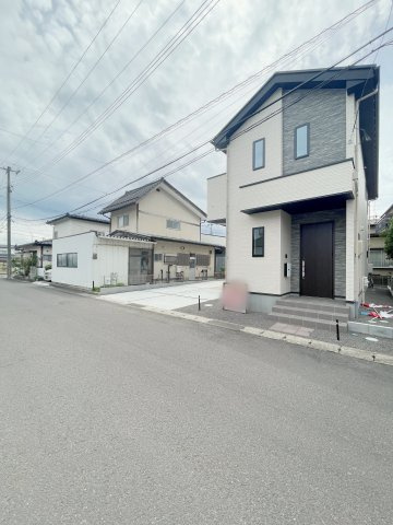 新築戸建・建売　福島市笹木野5期　Erde　全1棟の前面道路含む現地写真