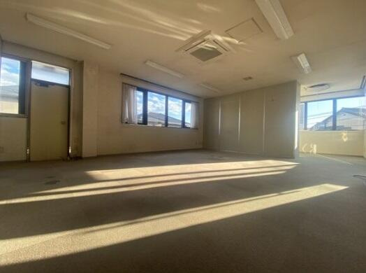 栃木市貸事務所の駐車場