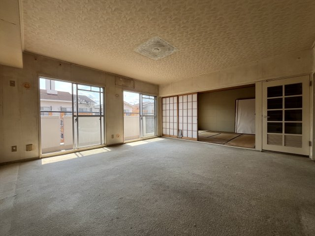 藤沢台第一住宅の居間・リビング
