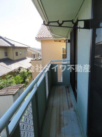 ジュネス若松のバルコニー