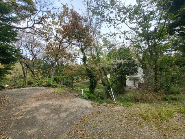 【前面道路含む現地写真】 | 伊都ハイランドパーク内別荘