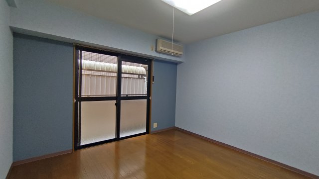 スクリーブ千里北の寝室