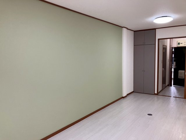 ヒルズF&Mの居間・リビング|洋室です