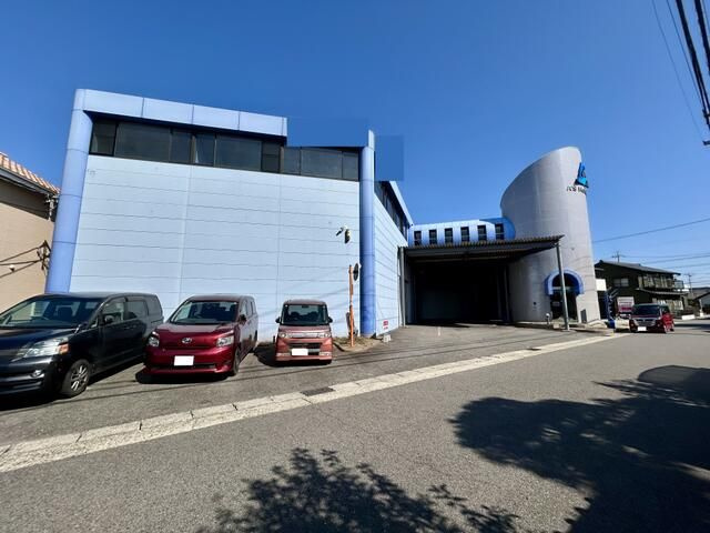 西高山町１丁目　１階倉庫の外観