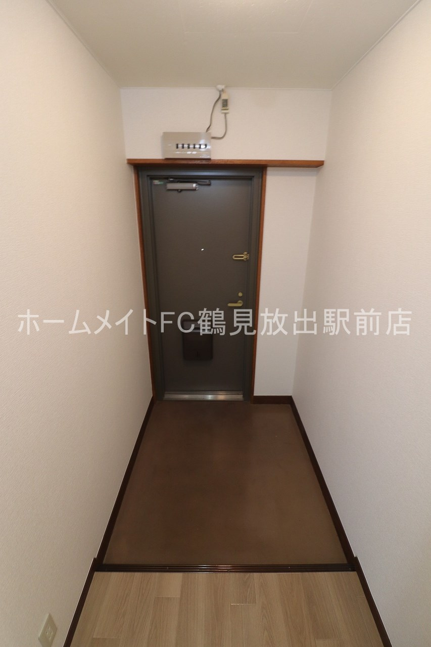 シャトー中村の玄関
