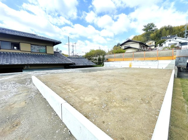 ◆建築条件無し売土地◆各「六地蔵」駅より徒歩圏内◆陽当たり・通風良好◆伏見区桃山町安芸山の外観|令和７年４月撮影