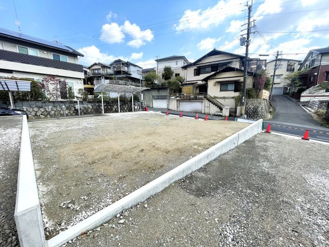 ◆建築条件無し売土地◆各「六地蔵」駅より徒歩圏内◆陽当たり・通風良好◆伏見区桃山町安芸山の外観|令和７年４月撮影