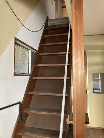 大街道　店舗付き住宅の内装