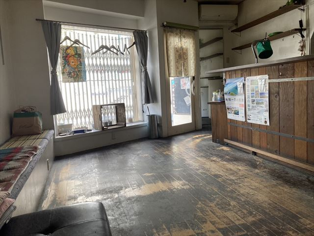 大街道　店舗付き住宅の内装|1階　店舗部分