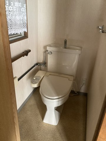 大街道　店舗付き住宅のトイレ