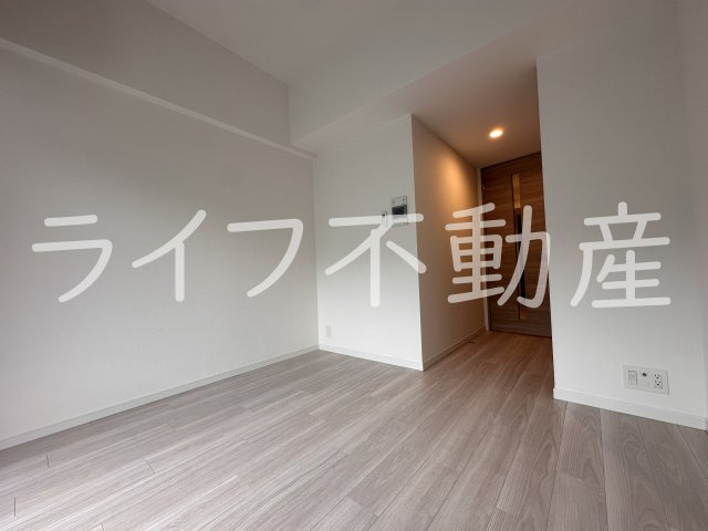S-RESIDENCE小阪azureの居間・リビング