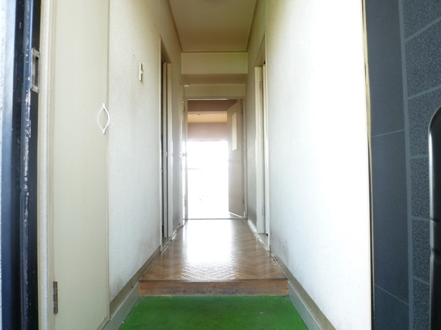 第二西垣ハイツの玄関|現状優先です。