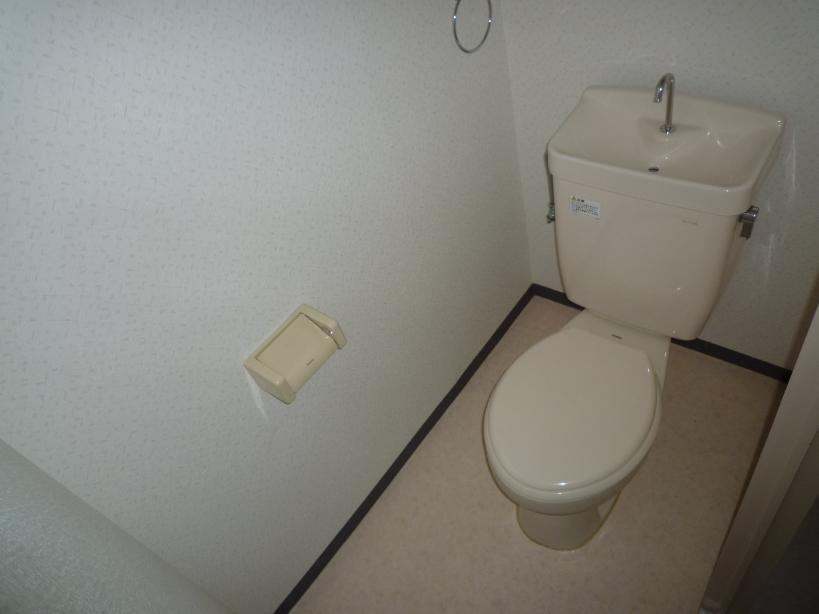 第二西垣ハイツのトイレ|現状優先です。