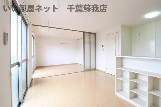 おゆみ野ドリームマウンテン　Ａの居間・リビング|ゆったりとした居間です