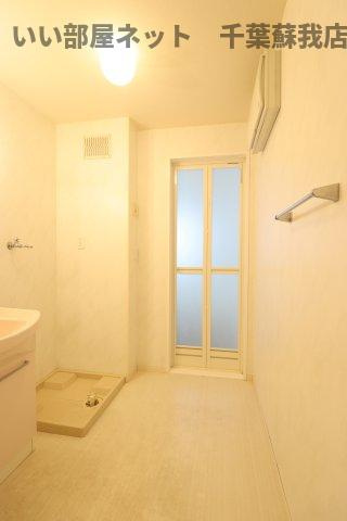 おゆみ野ドリームマウンテン　Ａの洗面所|コンパクトで使いやすい洗面所