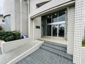 【エントランス】