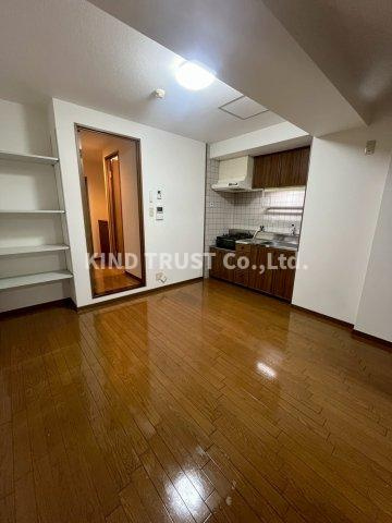 ビッグストーンの居間・リビング|こちらのリビングで趣味の時間をお楽しみください