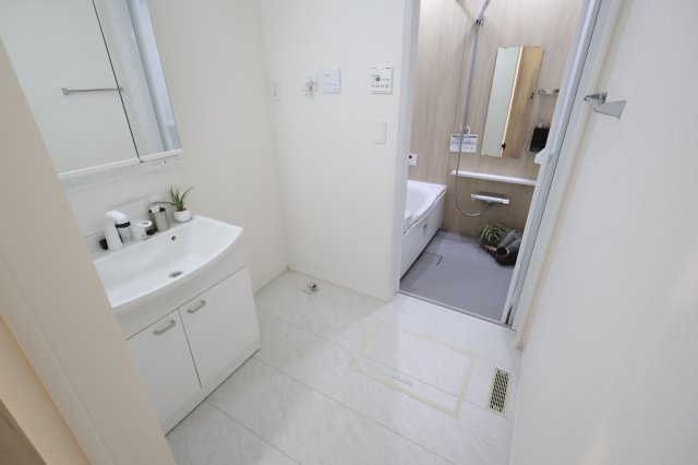  | 《仲介手数料無料》練馬区石神井台５丁目25-26(2号棟)新築一戸建てリナージュ