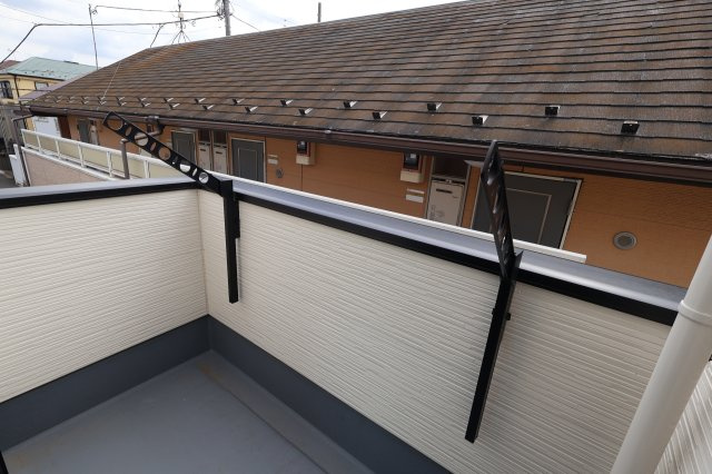 【バルコニー】 | 《仲介手数料無料》練馬区石神井台５丁目25-26(2号棟)新築一戸建てリナージュ | 撮影日 2025年9月28日 11:00 晴れ