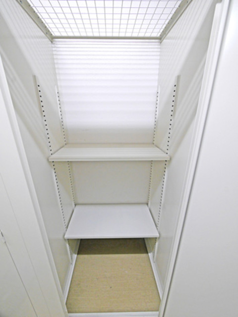 ブルソール信濃町のその他共用部分|トランクルームあり(別途契約)