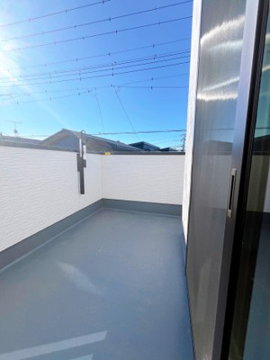 【バルコニー】